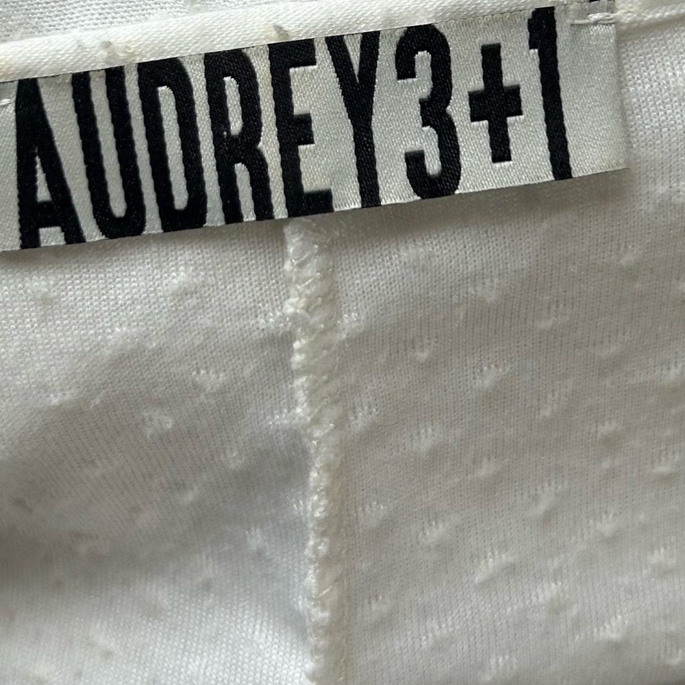 Audrey 3+1 Long-sleeve Crop Top - Picture 4 of 5